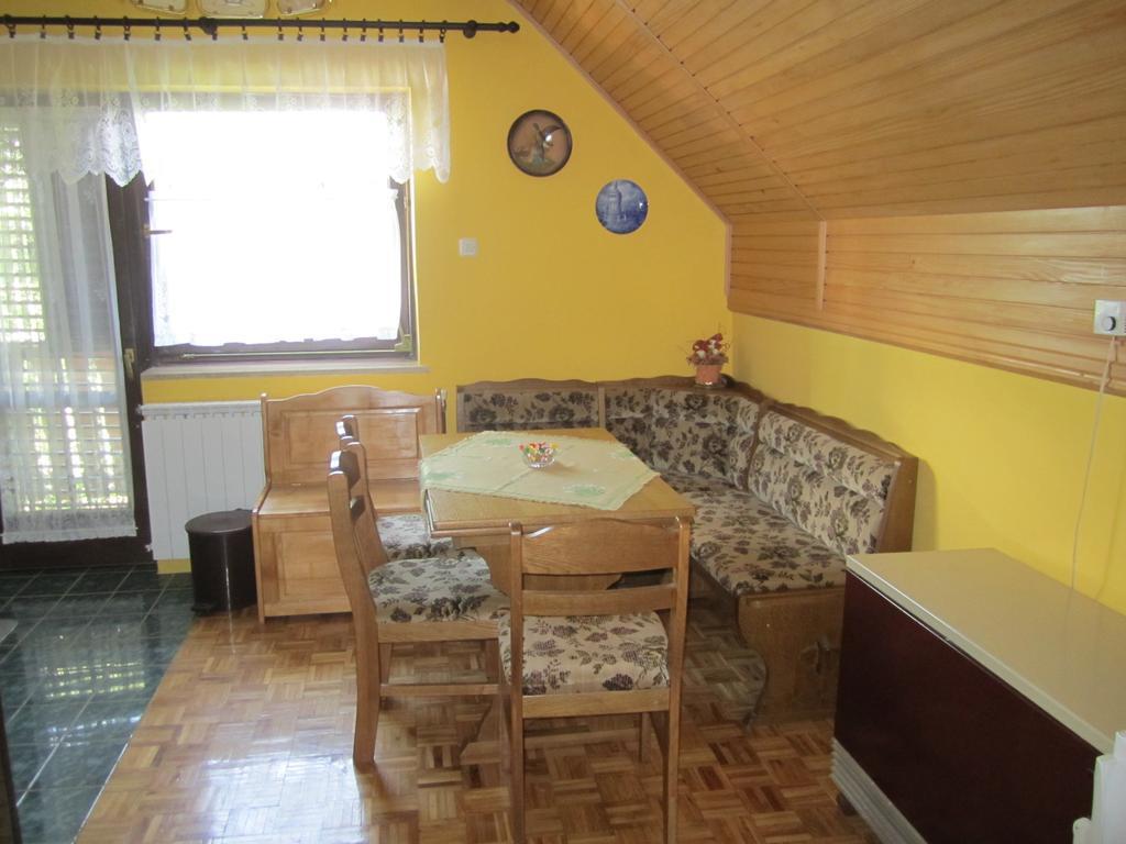 Guest House Sveti Marko Gacka Оточац Номер фото